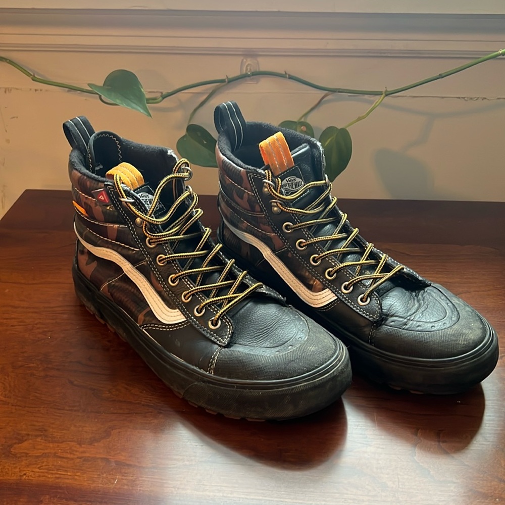 Vans Sk8-Hi Boot Size 11 Men’s - camo